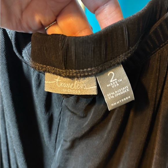 Chico's Travelers Chocolate Brown Sleeveless Tank Top with Capri Pants Set - Picture 5 of 6